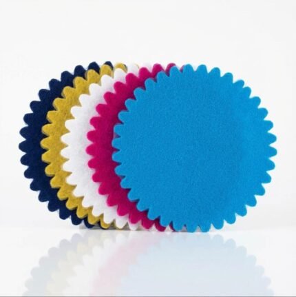 Disques de Décoration en Feutre Scallopés – Couleurs Vives & Modernes