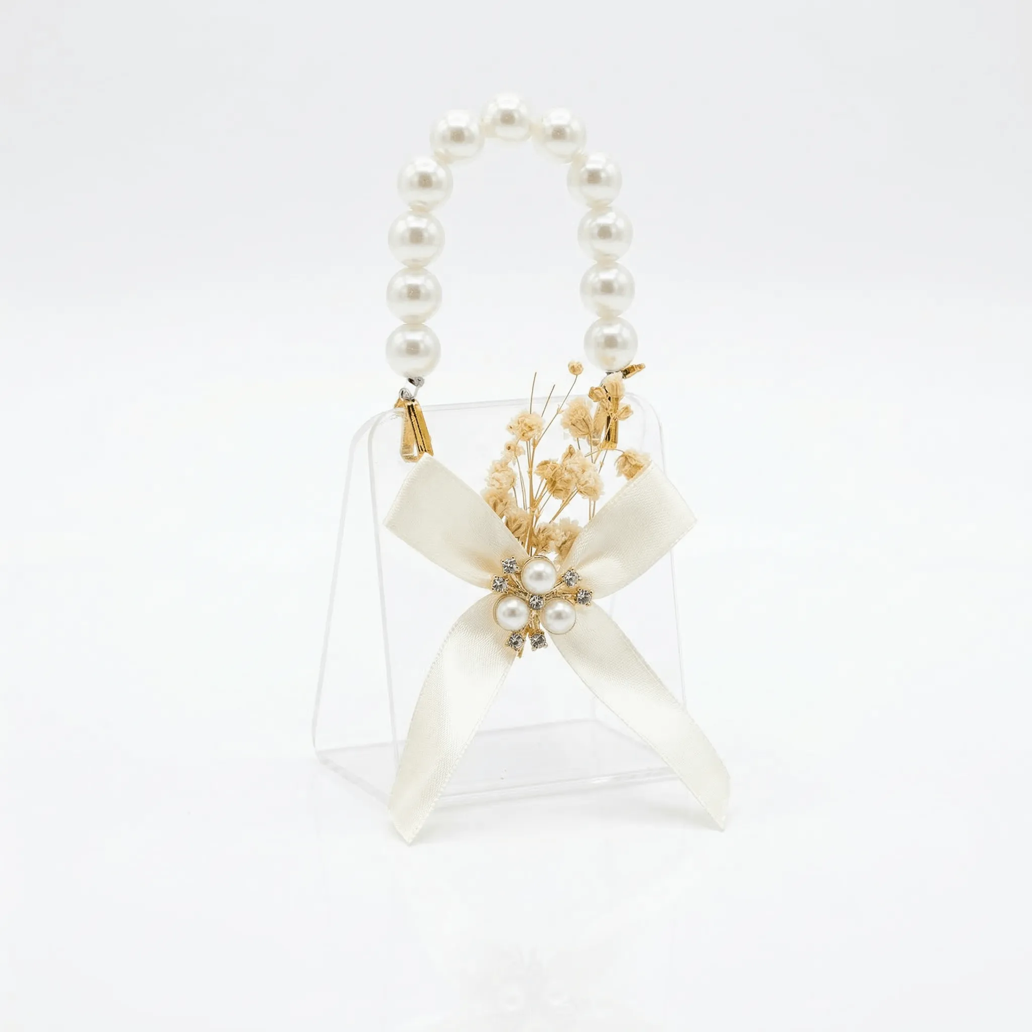 Mini Panier Cadeau Naissance avec Dentelle et Accessoires BeBe Mini Panier Cadeau Naissance avec Dentelle – Image 1